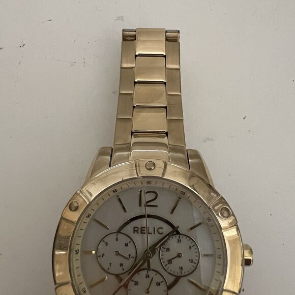 NEW Relic by Fossil Men's Watch ZR15718 Gold Tone Pearlescent Face No Battery - Picture 3 of 15